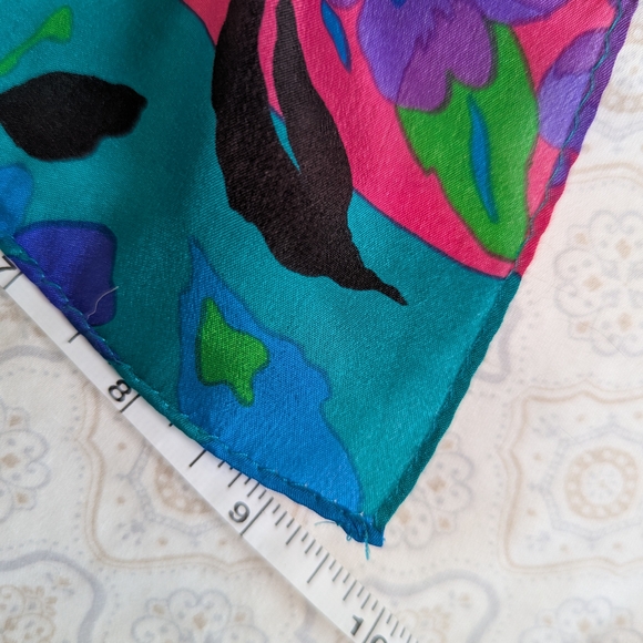 Colorful Patterned Scarves Collection - Picture 8 of 16